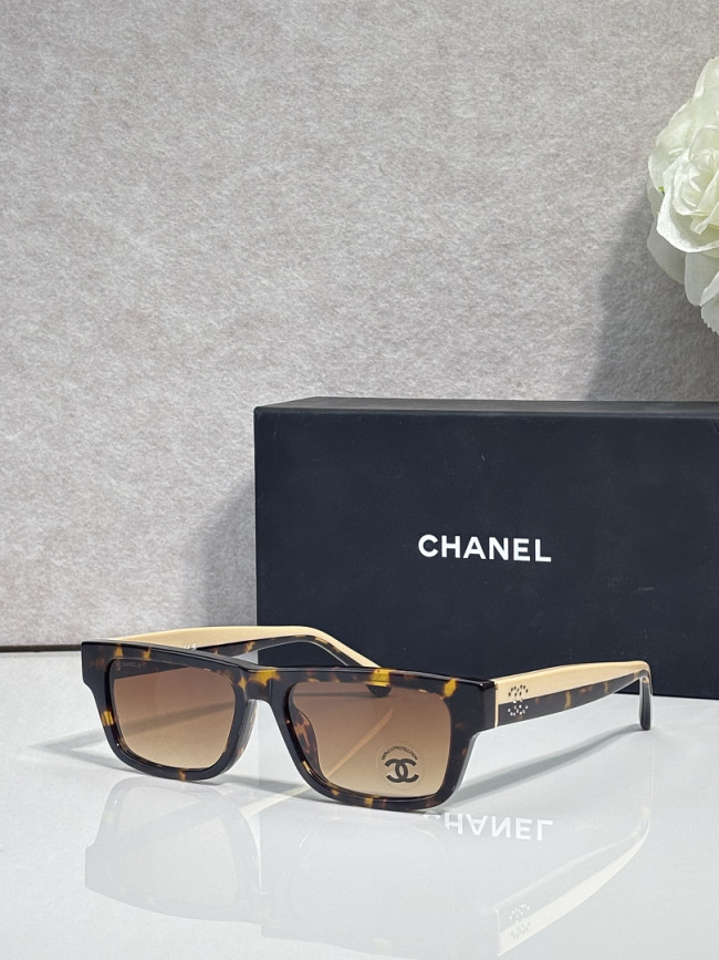 CHNL Sunglasses AAAA-7342