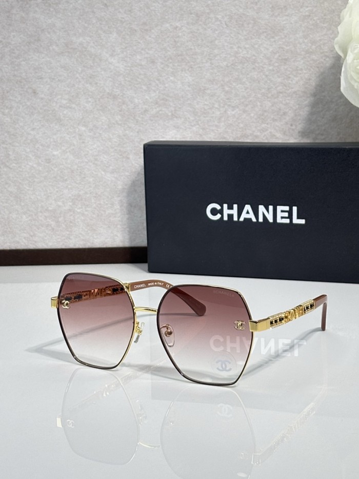 CHNL Sunglasses AAAA-6927