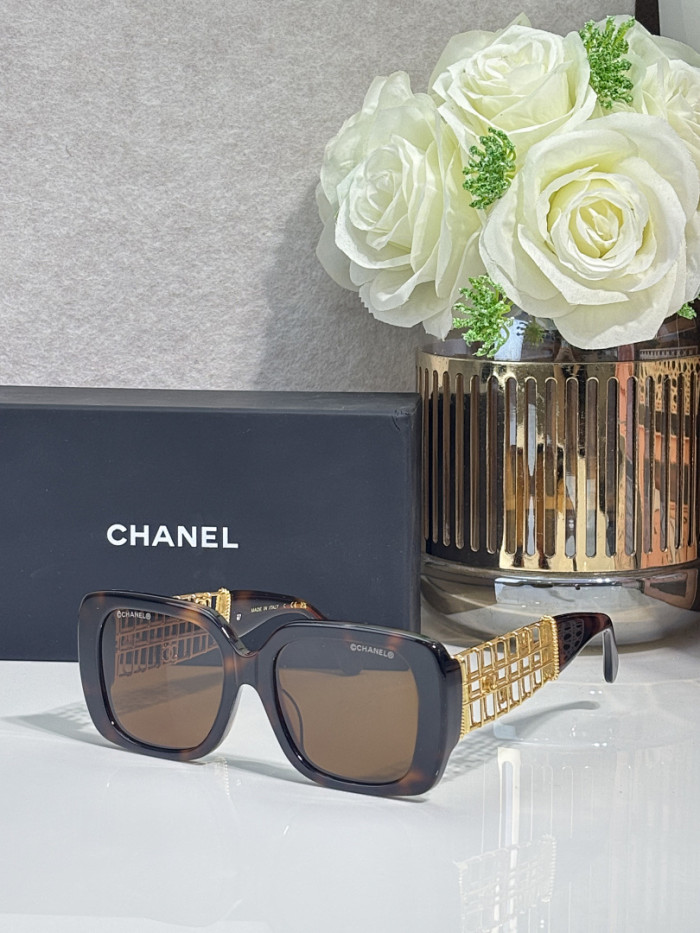 CHNL Sunglasses AAAA-7694
