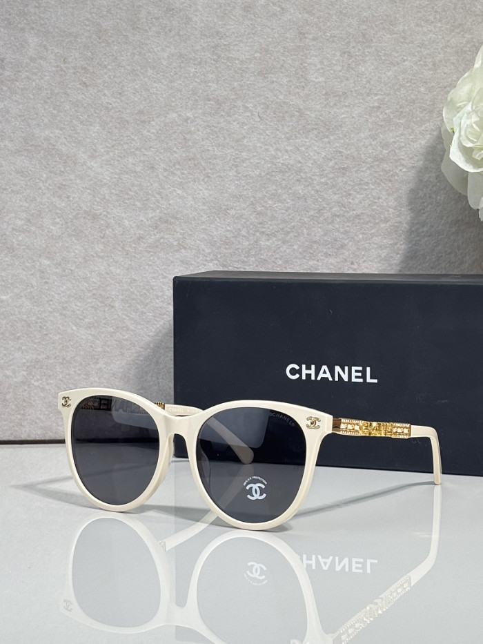 CHNL Sunglasses AAAA-7354