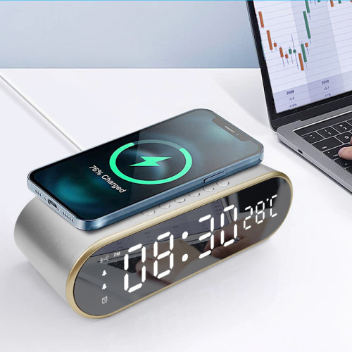 New T6 Clock Wireless Charger 15W Mobile Phone Three-in-One Digital Alarm Clock Wireless Charger Fast Thermometer