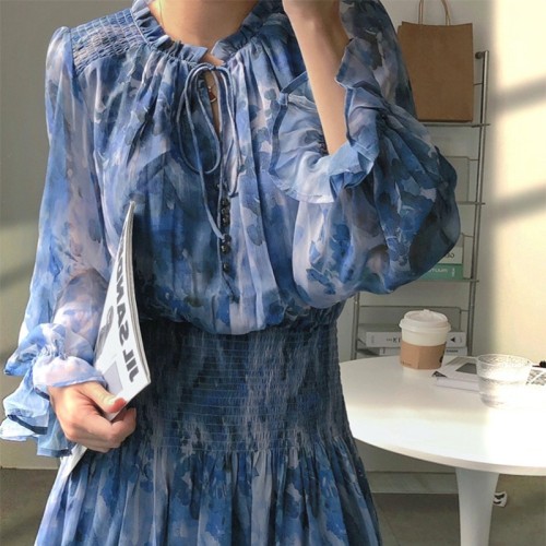 2022 women's clothes high-end temperament French retro slim blue floral long-sleeved dress