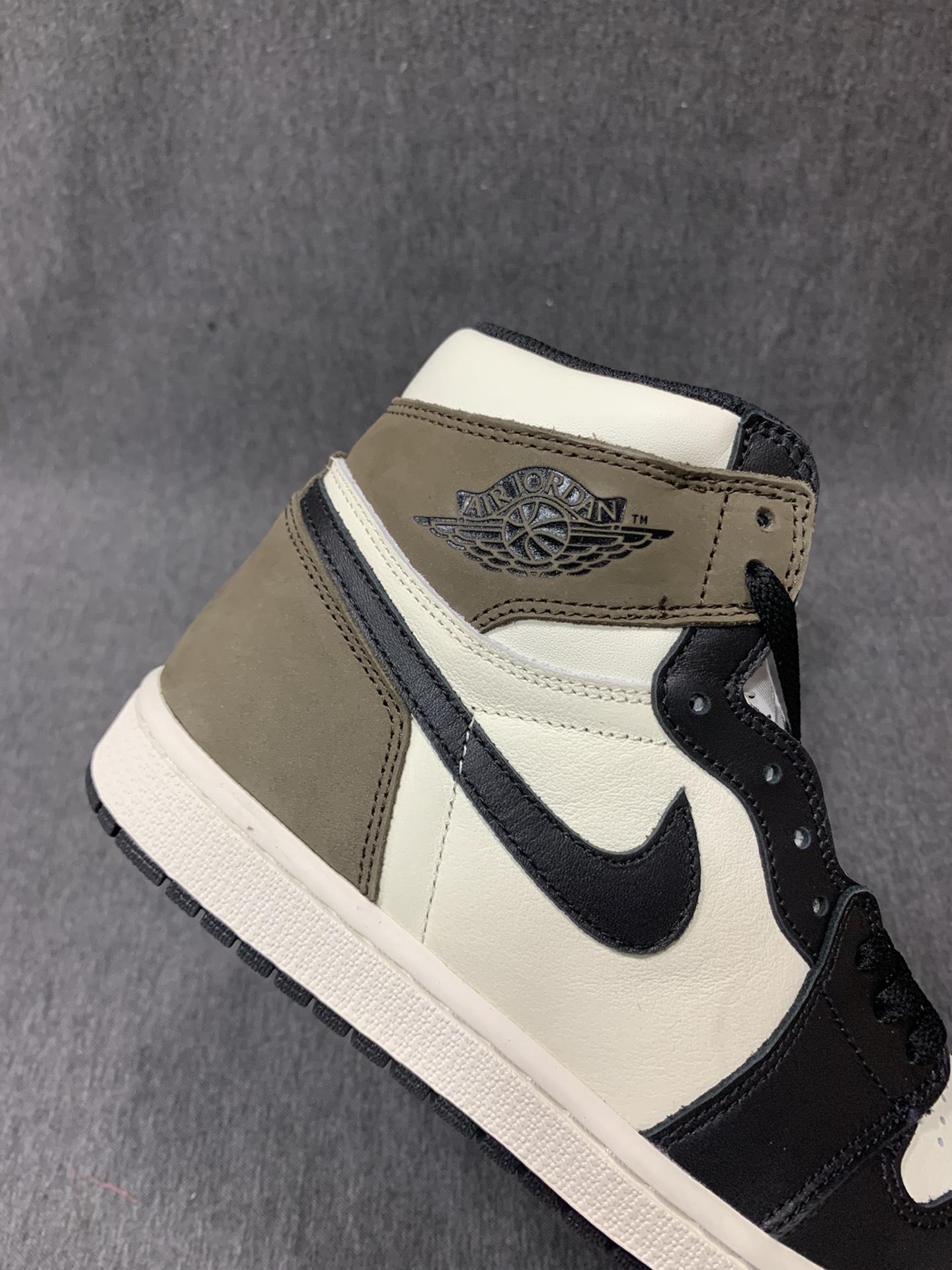 mocha jordan 1gs