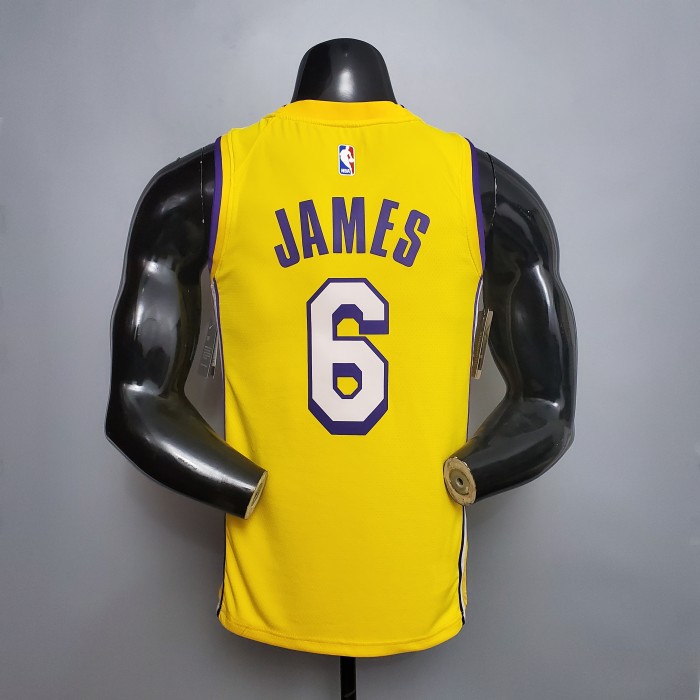 LeBron James Los Angeles Lakers 2020/21 Swingman Jersey Yellow