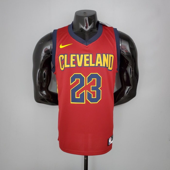 LeBron James Cleveland Cavaliers 2017 Swingman Jersey Red