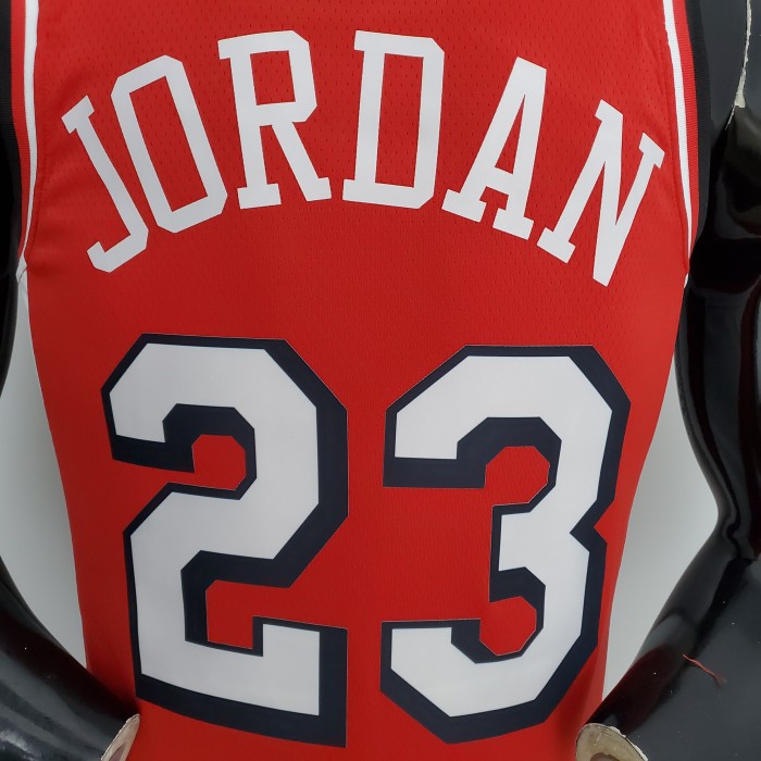 Michael Jordan Chicago Bulls 75th Anniversary 2022 Swingman Jersey Red