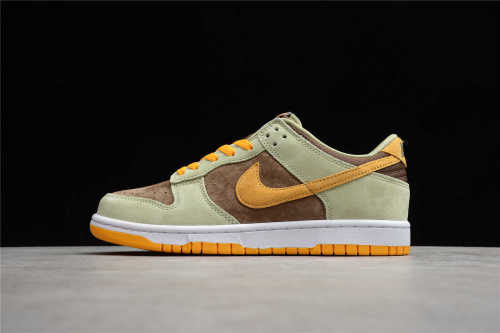 NK Dunk Low “Dusty Olive” DH5360-300