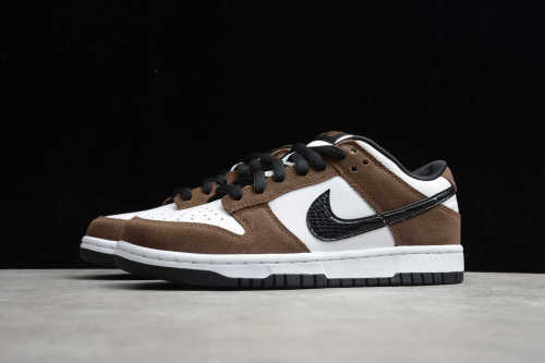 SB Dunk Low SP Trail End Brown 304292-102