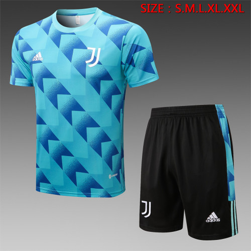 Juventus Training Jersey 22/23