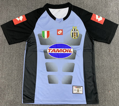 Juventus Retro Blue Goalkeeper Jersey 2002/03