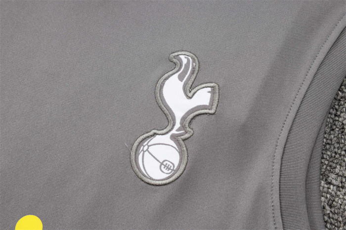 Tottenham Hotspur Training Jersey 24/25