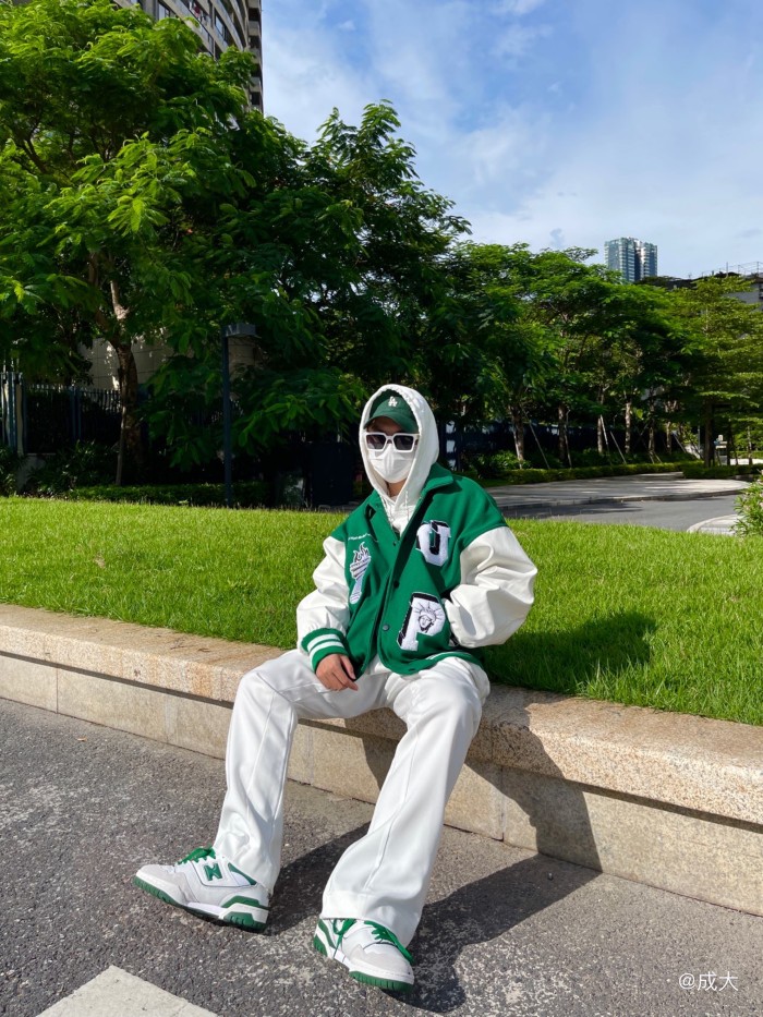 550 White Green