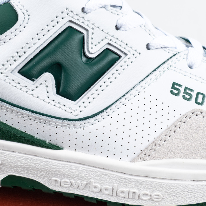 550 White Green