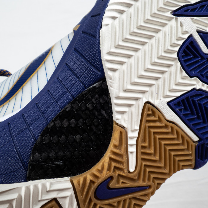 Kobe 4 NBA Final MVP Home