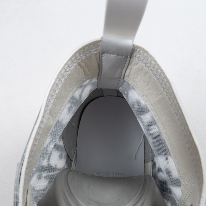 B23 High Top Logo Oblique