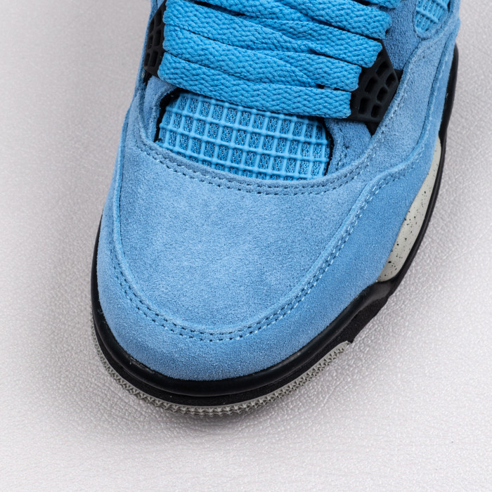 4's Retro University Blue UNC