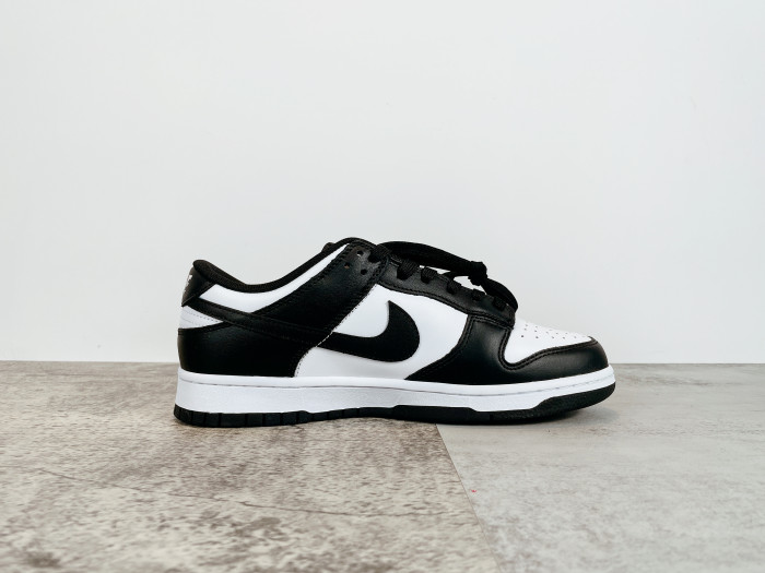 Dunk Low Retro White Black