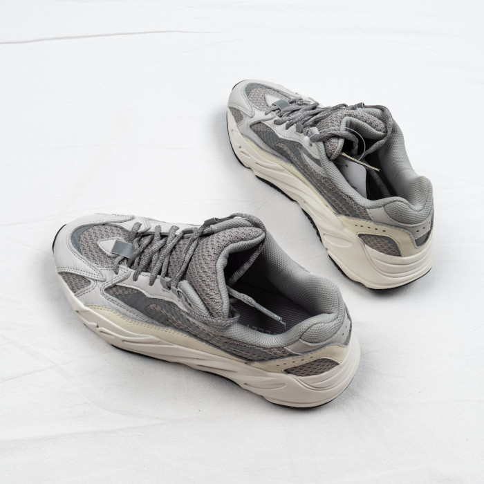 700 V2 Static