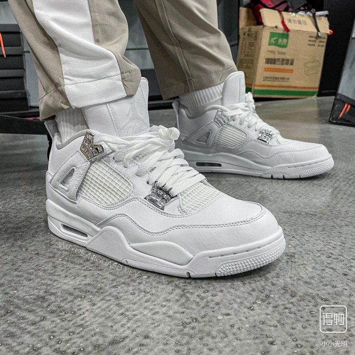 4's Pure Money