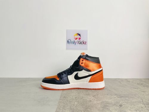 1's Retro High OG SL Satin Shattered Backboard