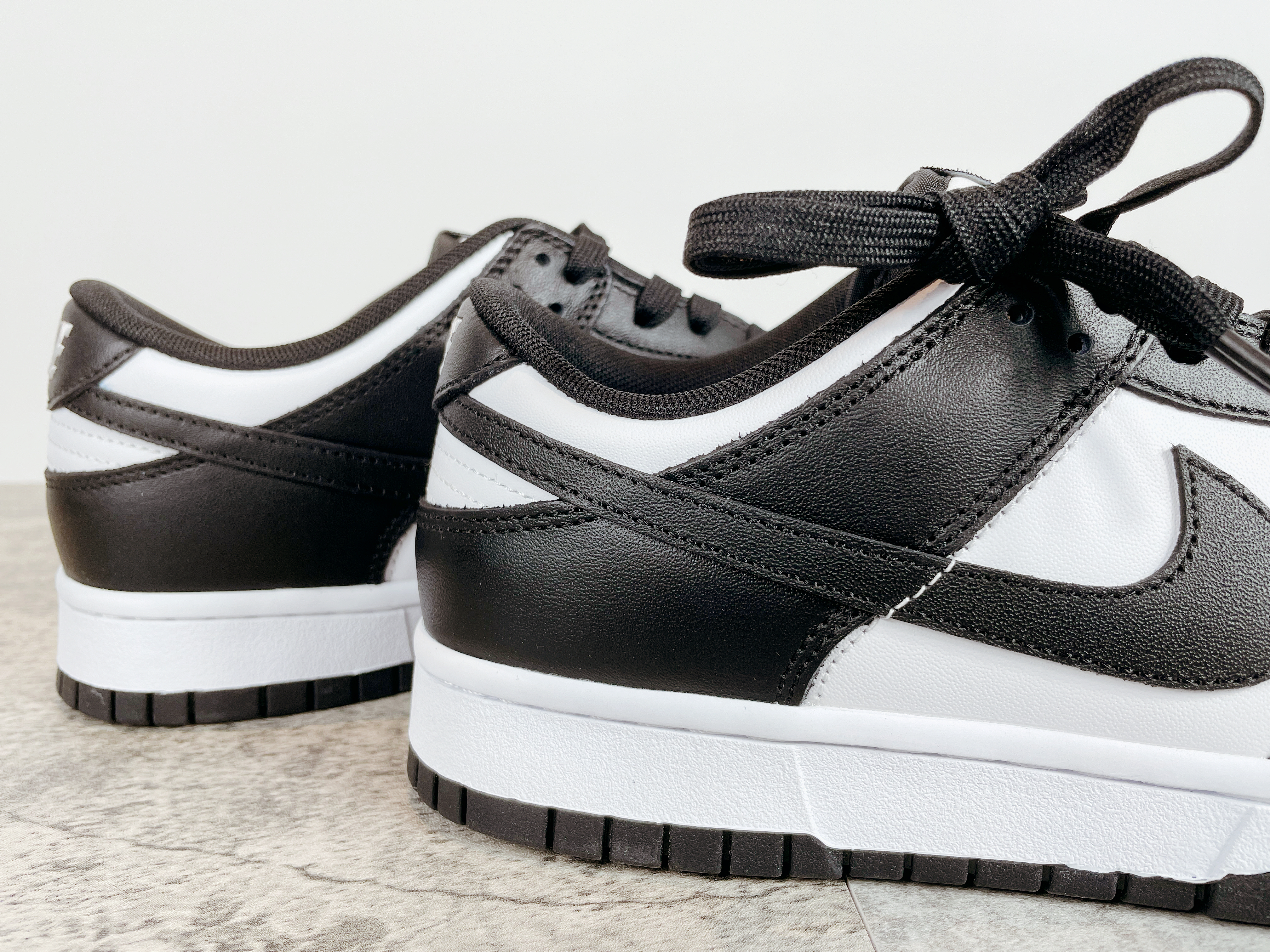 Dunk Low Retro White Black