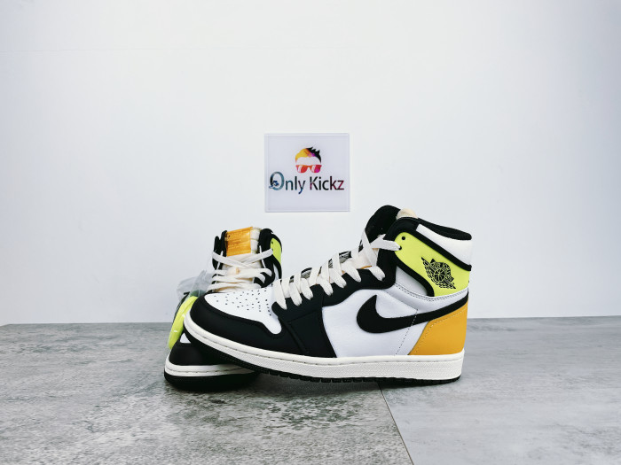 1's Retro High White Black Volt University Gold