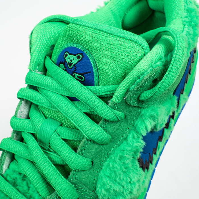 SB DUNK Grateful Dead Bears Green