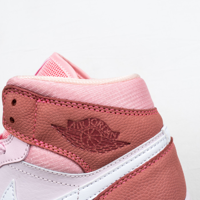 1's Mid Digital Pink