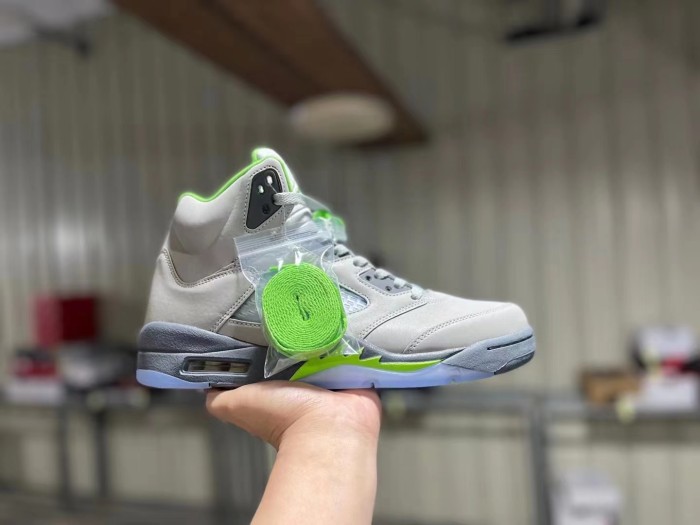 Retro Green Bean (2022)