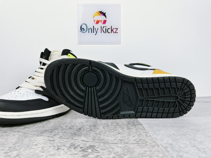 1's Retro High White Black Volt University Gold