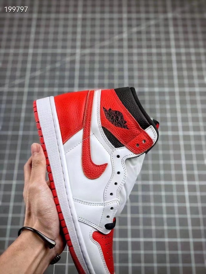 1's Retro High OG Heritage