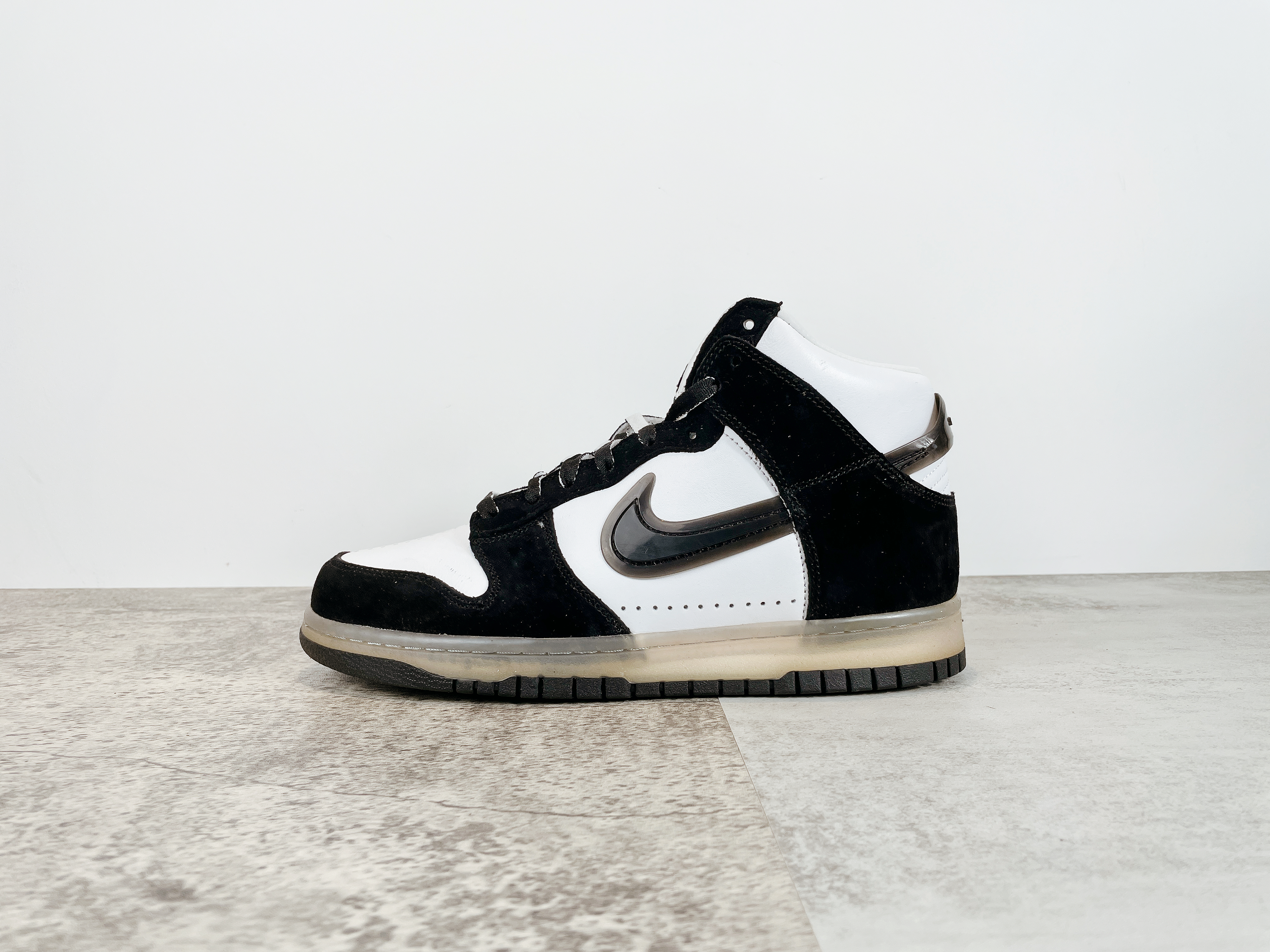 Dunk High Slam Jam White Black