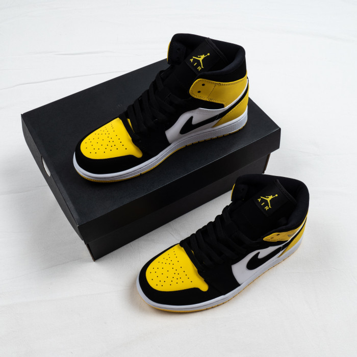 1's Mid Yellow Toe Black