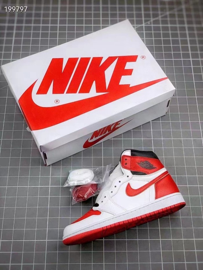 1's Retro High OG Heritage