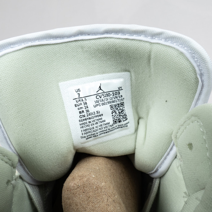 1's Mid Spruce Aura