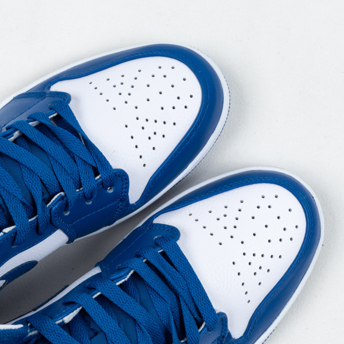 1's Mid Hyper Royal