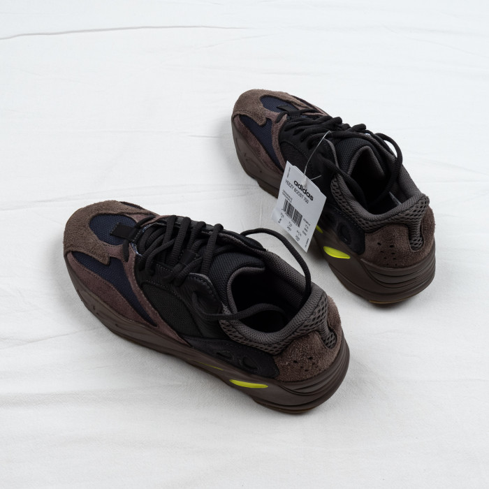 700 Mauve