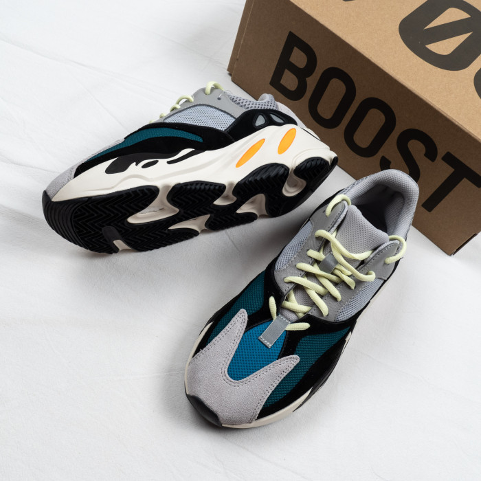 700 Wave Runner Solid Grey