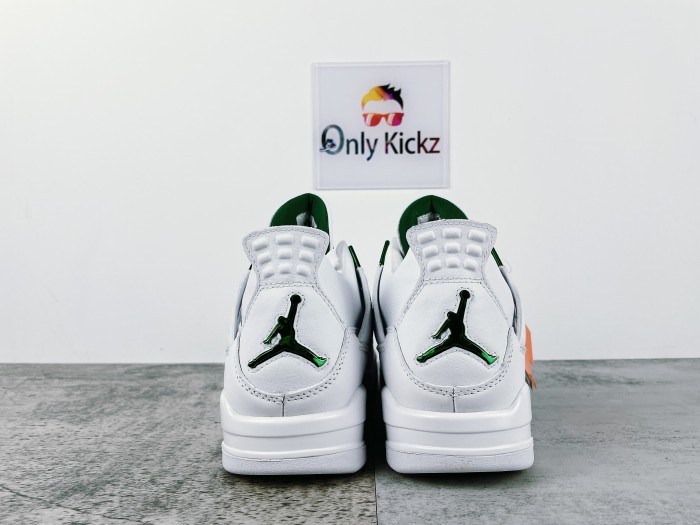 4's Retro Metallic Green