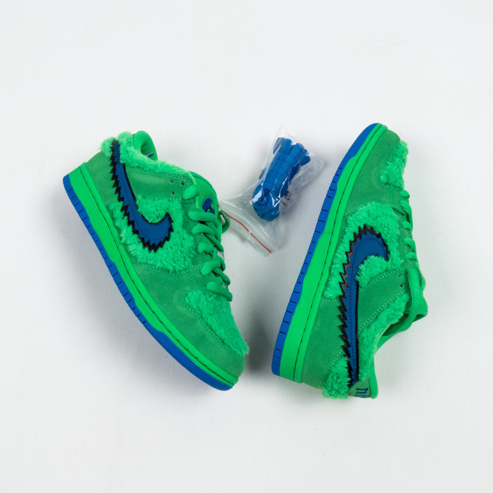 SB DUNK Grateful Dead Bears Green