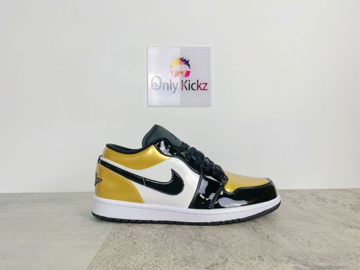 1's Low Gold Toe