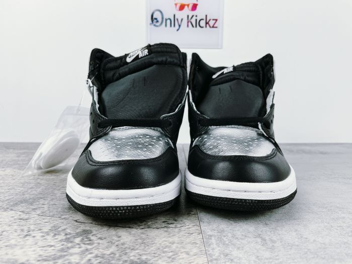 1's Retro High Silver Toe