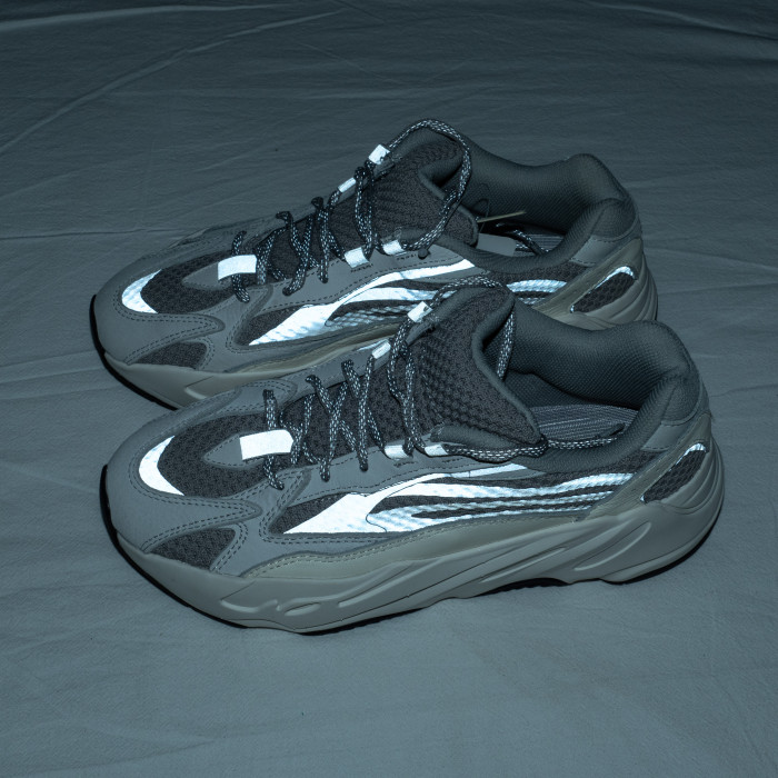 700 V2 Static