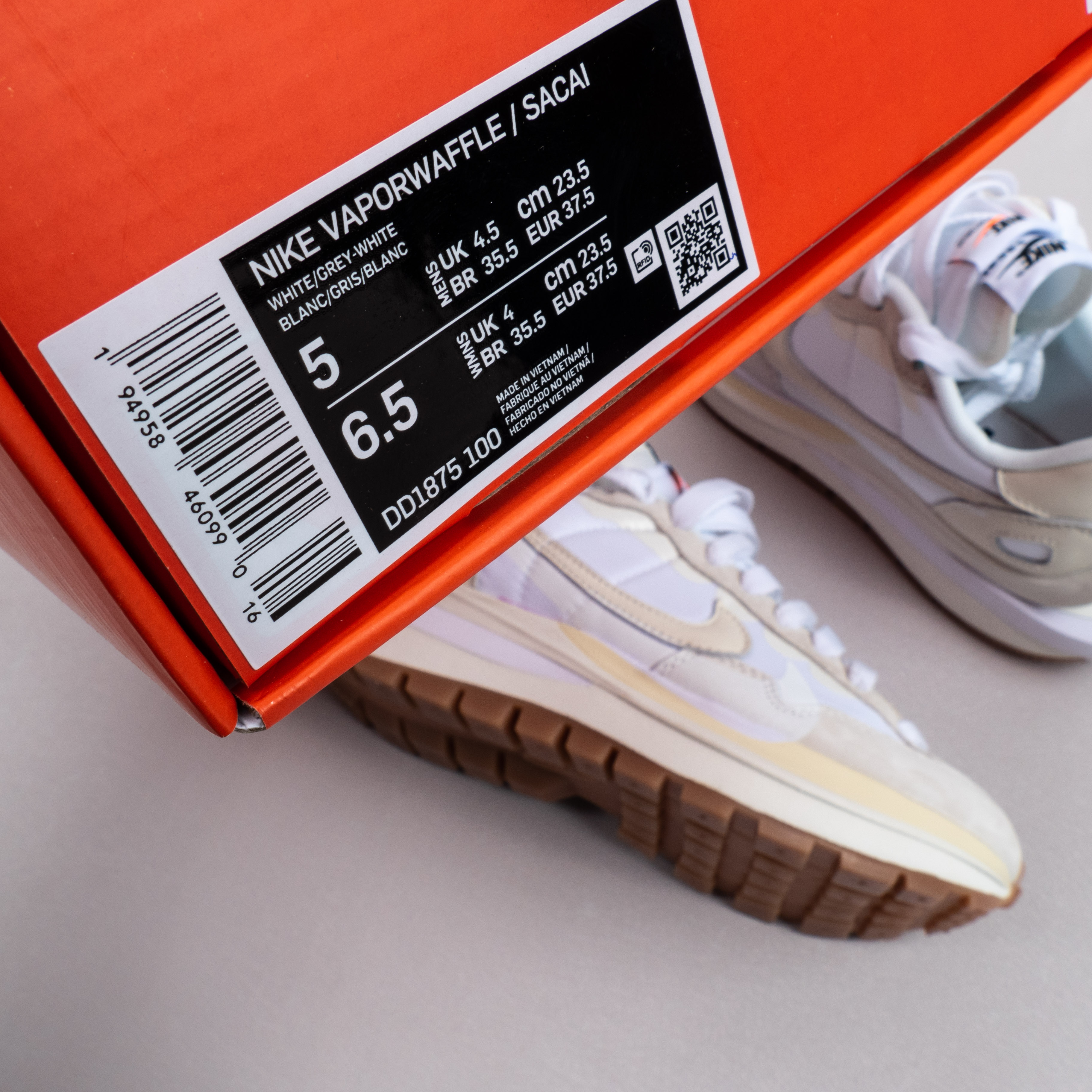Vaporwaffle Sacai Sail Gum