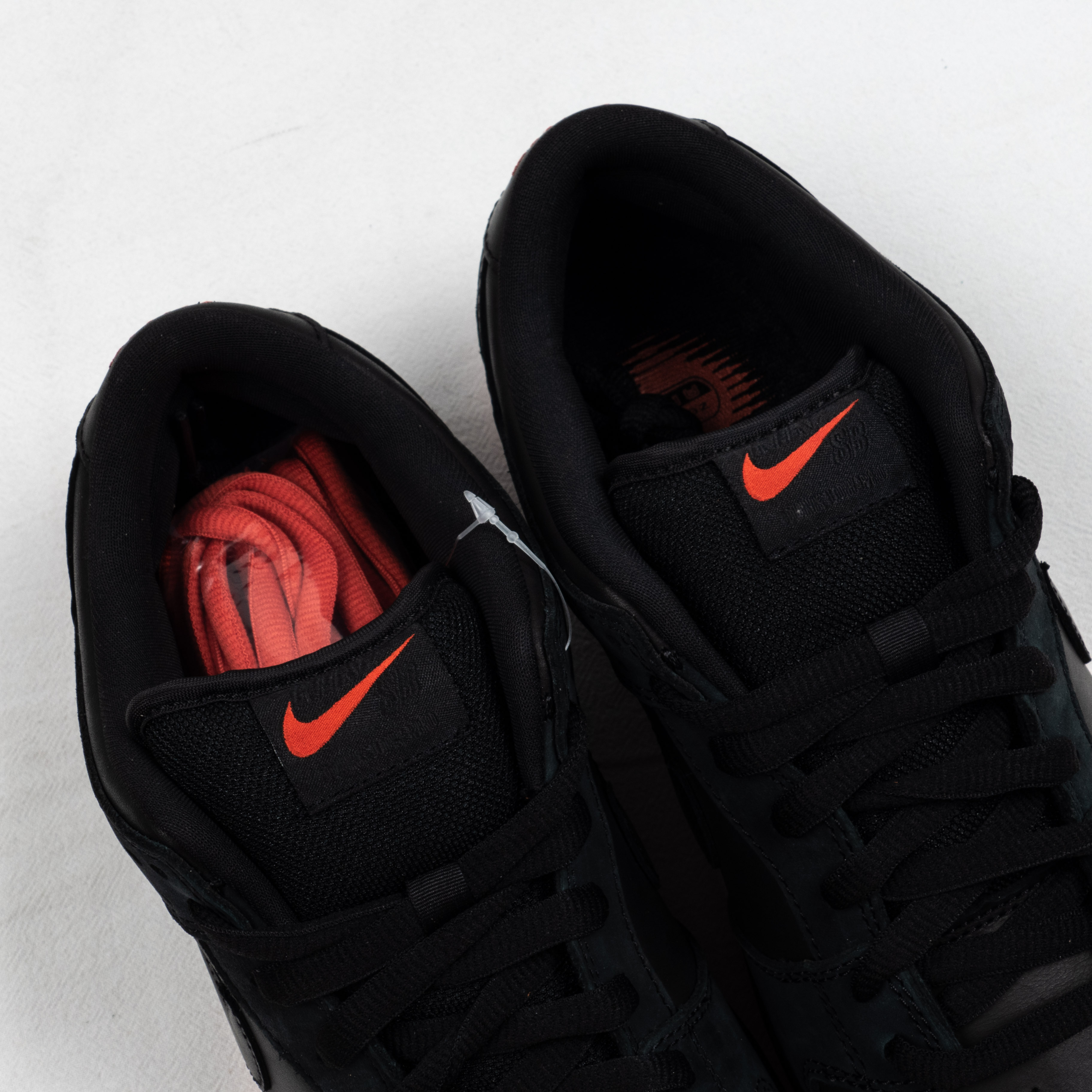 SB Dunk Low Black Pigeon