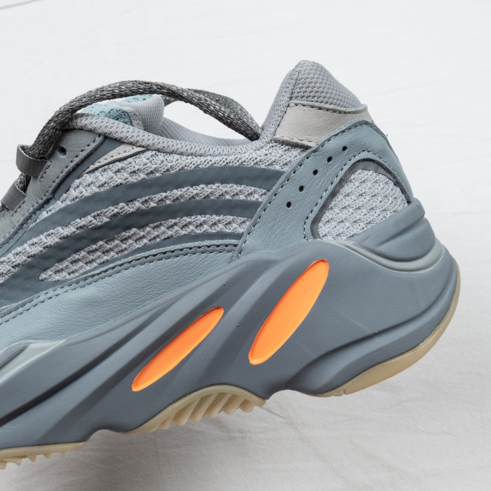 700 V2 Inertia