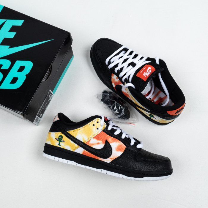 SB Dunk Low Raygun Tie-Dye Black