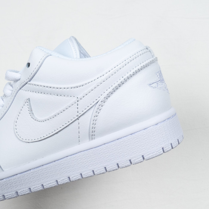 1's Low Triple White