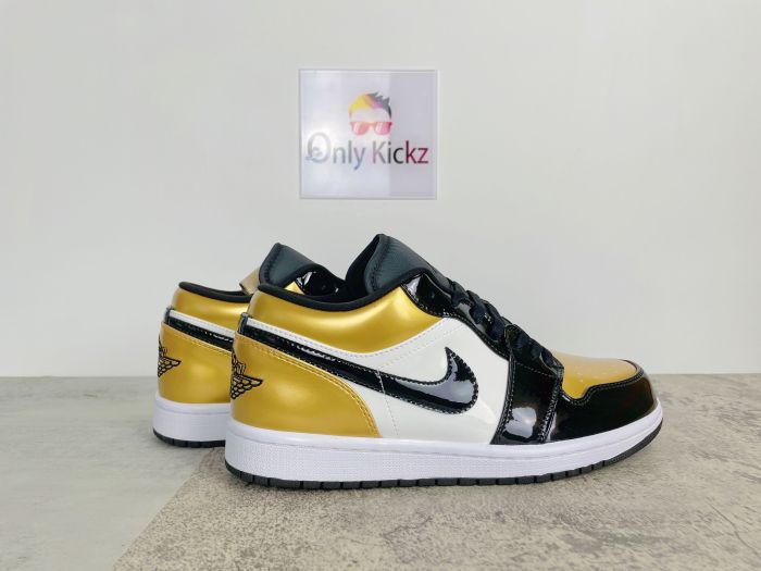 1's Low Gold Toe