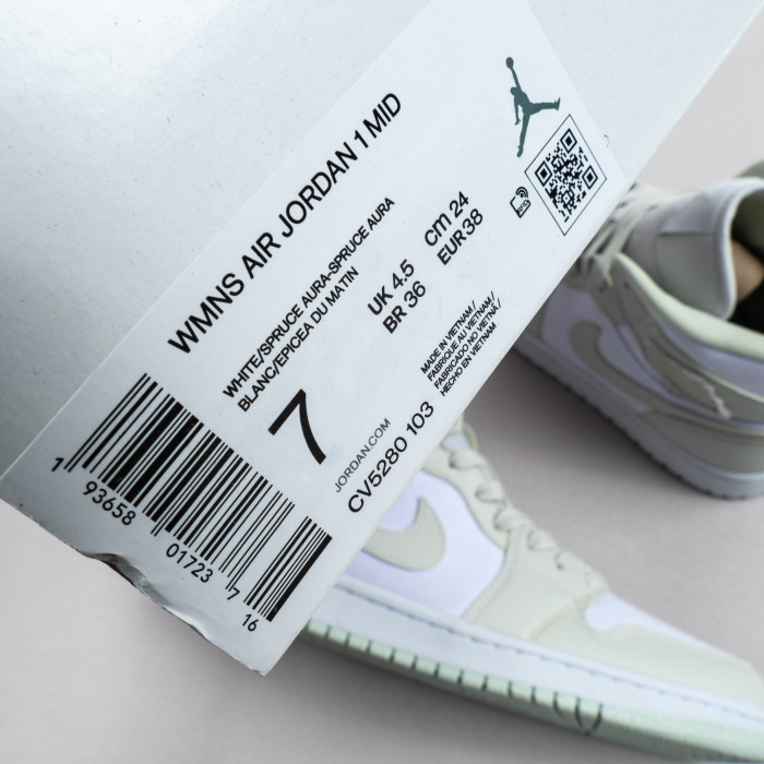 1's Mid Spruce Aura